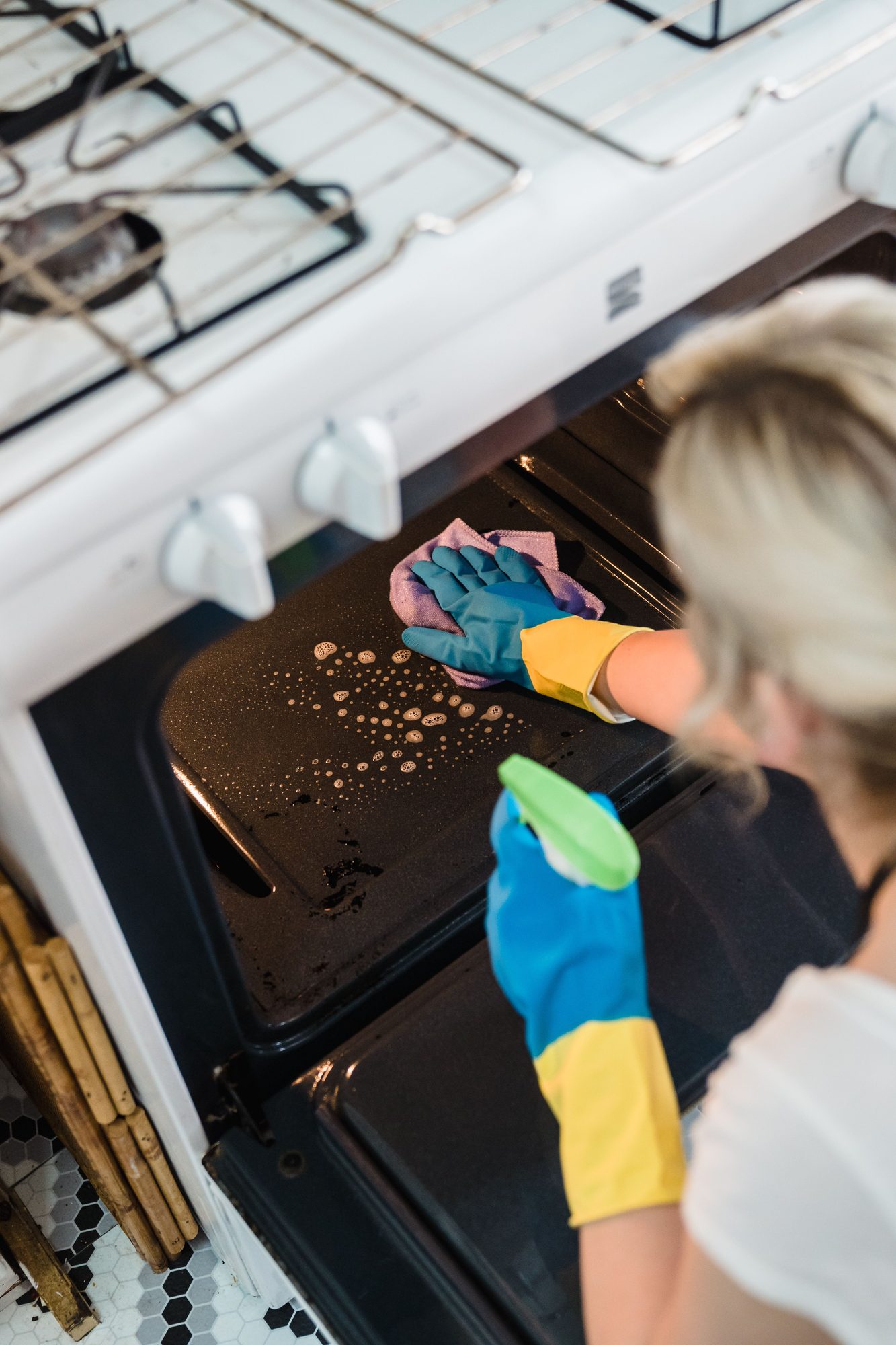 Bond cleaning